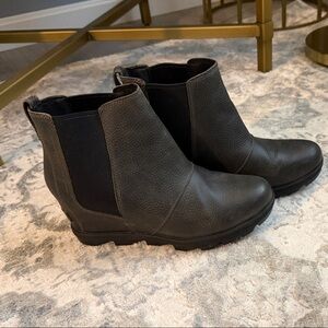 Sorel Charcoal Leather Chelsea Boots